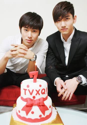 TVXQ отпраздновали 7-летний юбилей!