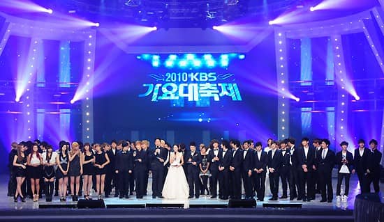 Музыкальная программа KBS ‘Music Bank’ готовится к мировому турне