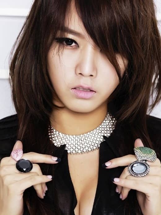 СоЁн из T-ara призналась, что прибегла к “косметической процедуре” для носа