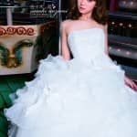 Сасаки Нозоми выступила моделью для салона свадебных платьев