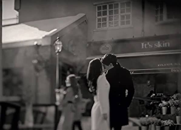 Поцелуи НикКуна в рекламном ролике от ‘It’s Skin’