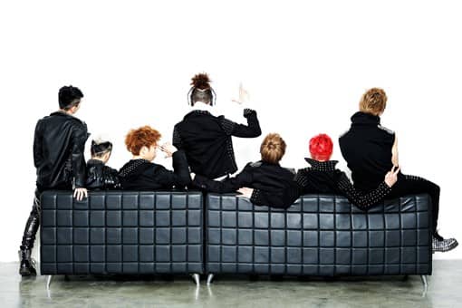 В сети появилось видео с репетиции новой мужской группы Block B