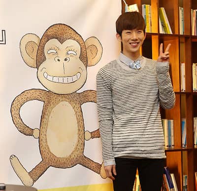 Пан Си Хёк представил десткую песню “Monkey” при участии Чжо Квона из 2AM