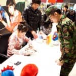 Поклонники IU парализовали работу торгового центра во время автограф-сессии