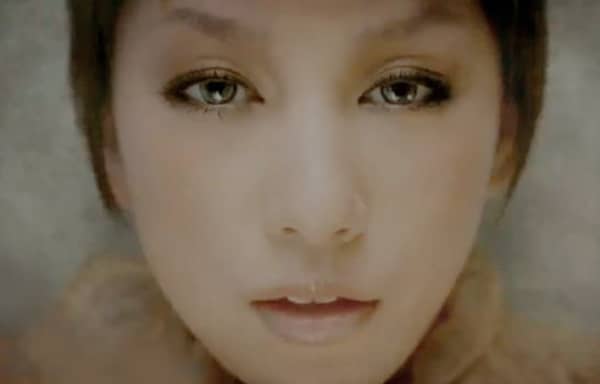Новый клип Мики Накасимы на песню "Dear"