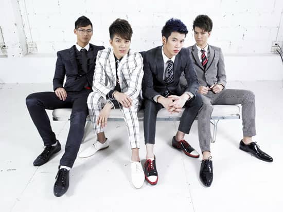 Тайская мужская группа Black Vanilla вернулась со своим новым синглом "Loneliness Did Everything"