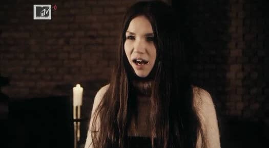 Superfly представила видеоклип на песню “Ah” из ее грядущего альбома “Mind Travel”