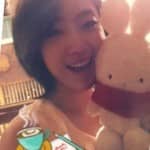 Ын Чжон из T-ara позирует со своим милым кроликом