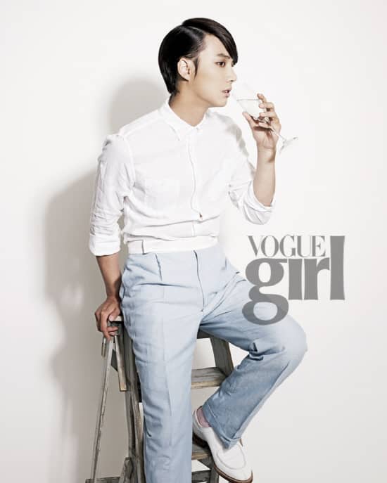 Юн Син Юн - настоящий денди в новом номере ‘Vogue Girl’