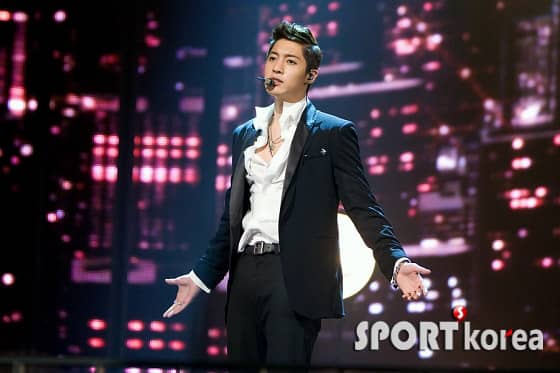 Ким Хён Чжун дебютировал с “Break Down” на "M!Countdown"