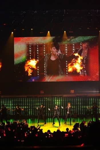 JYJ успешно провели благотворительный концерт в Японии