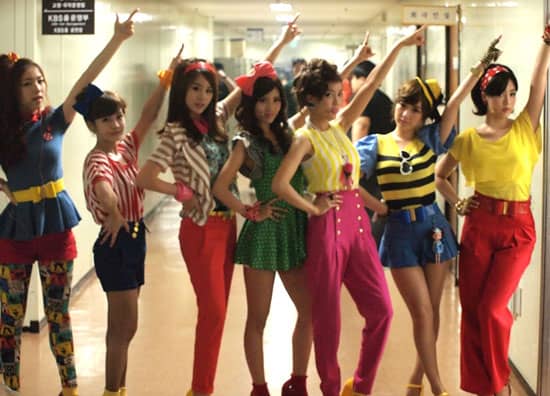 Хит “Roly-Poly” группы T-ara - самая кассовая песня 2011 года на настоящий момент