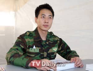 Энди из Shinhwa был повышен в звании до сержанта