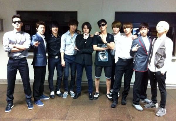 TVXQ и весь рабочий коллектив SM Entertainment показывают поддержку к возвращению группы Super Junior!