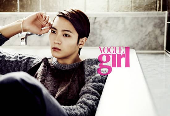 Актер Чжу Вон преобразился в холодного джентльмена для Vogue Girl