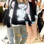 CL из 2NE1 возмутила интернет-пользователей оскорбительными словами на ее свитере