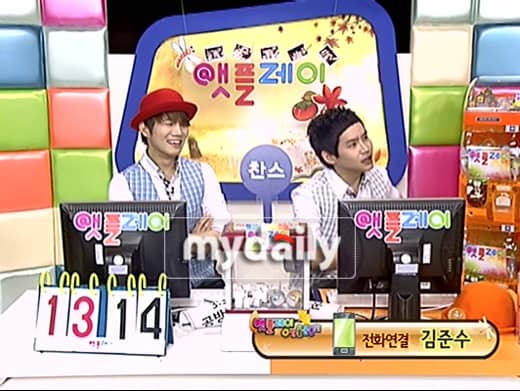 Чжунсу из JYJ играет в Starcraft на передаче MBC Game "@Play"