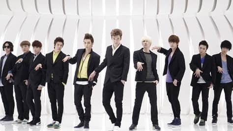 Альбом Super Junior “Mr. Simple” продан в количестве более чем 300 000 копий в этом году