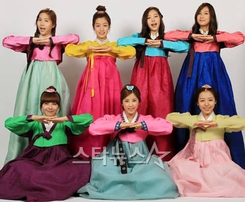 Звезды Кореи поздравляют поклонников с праздником Чхусок