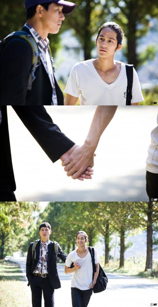 Почему Ким Бом и Чон У Сон держатся за руки?