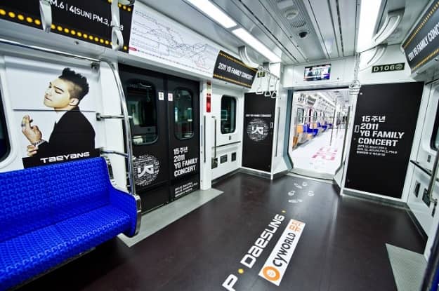 YG Family украсили поезд в метро Сеула