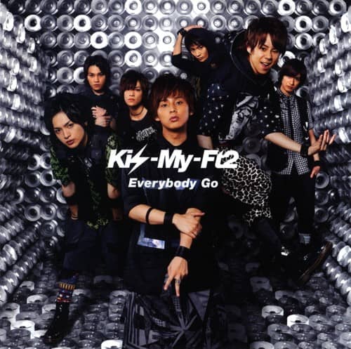 Kis-My-Ft2 объявили о выходе второго по счету сингла