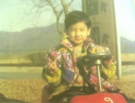 Детская фотография Чханмина из TVXQ заставила улыбнуться пользователей интернета
