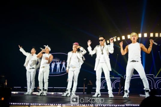 Big Bang завершили зарубежную часть мирового турне в Осаке, Япония.