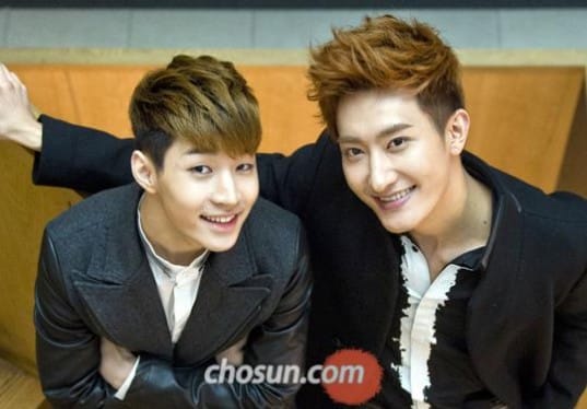 Чжоу Ми и Генри из Super Junior-M учат китайскому артистов SM