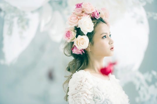 Ли Хай представила вторую часть своего первого альбома 'First Love'