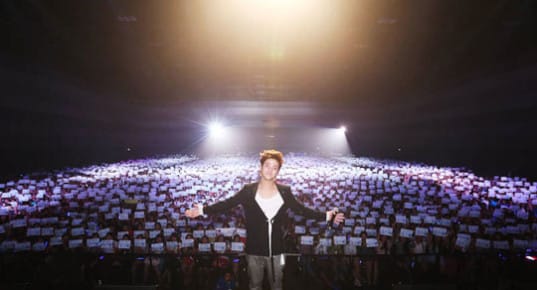 Ким Кибом из Super Junior провёл фанмитинг в Таиланде, который посетило 3000 фанатов