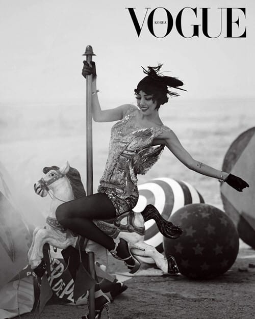 Ли Хёри стала артисткой цирка в последнем выпуске ‘Vogue’