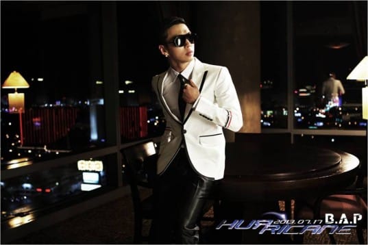 B.A.P выпустили фото-тизеры к "Hurricane" с Ёнгуком и Химчаном