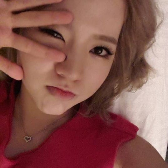 Санни из Girls' Generation присоединилась к Юри, Тэён и Хёён в Instagram