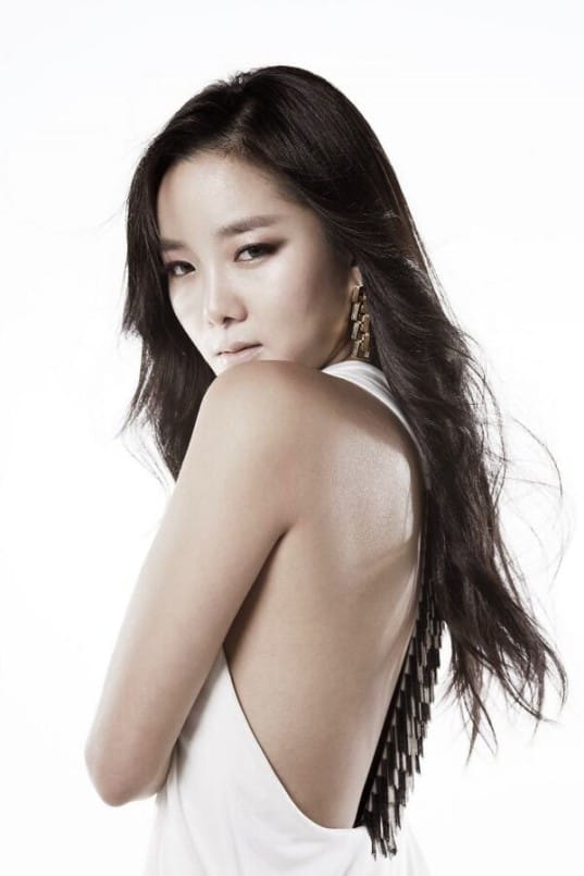 Ким Бохён из SPICA готовится к сольному дебюту с “Crazy Girl”