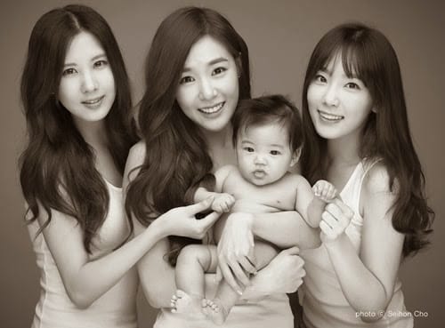 TaeTiSeo - любящие сестрички для малыша