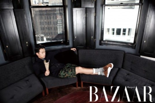 Рейн в образе завидного холостяка в новой фотосессии для Harper's Bazaar