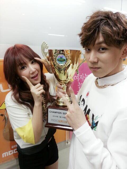 Сою и JungGiGo получили награду на Show Champion