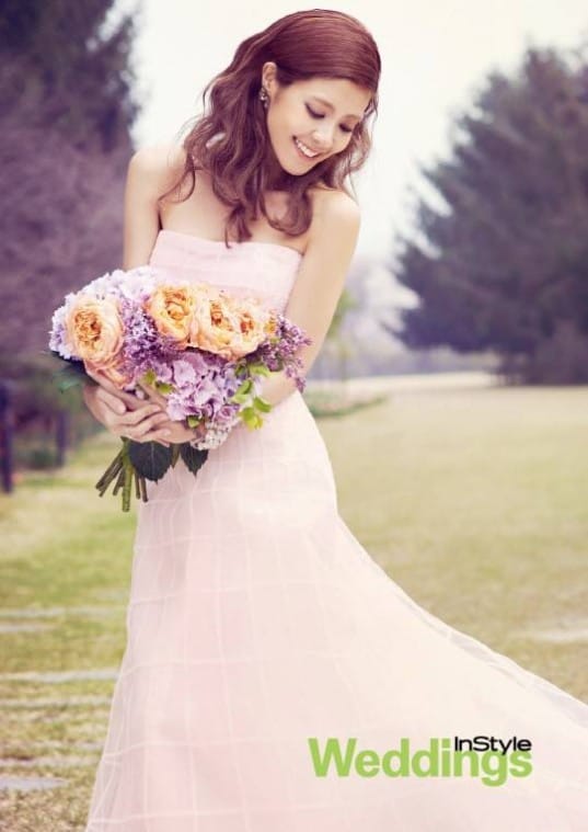 Прекрасная Ли Юн Джи в свадебной фотосессии для InStyle Wedding