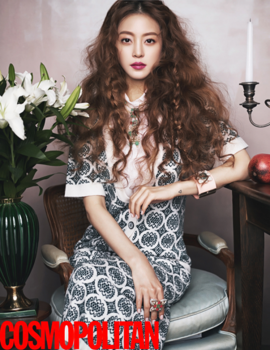 korean-actress-han-ye-seul-cosmopolitan-magazine-february-2016-photos