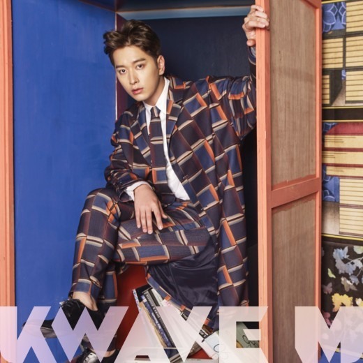 Чансон из 2PM на страницах KWAVE M