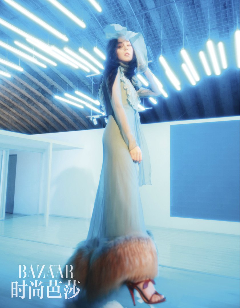 Дильраба в фотосессии для журнала Bazaar Harpers
