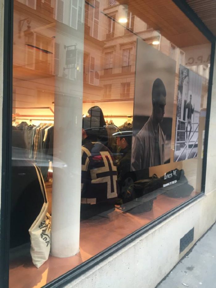 Сехун из ЕХО посетил Париж для "Louis Vuitton"