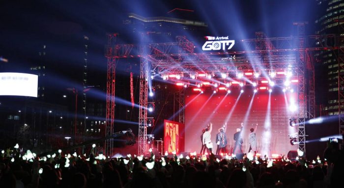 GOT7 поприветствовали более 2 000 фанатов во время своего шоукейса