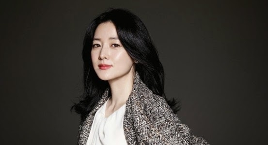 Актриса Ли Ён Э пожертвовала 150 миллионов вон малоимущим матерям