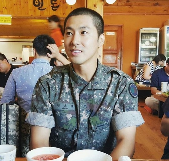 Юнхо из TVXQ завершает свою военную службу