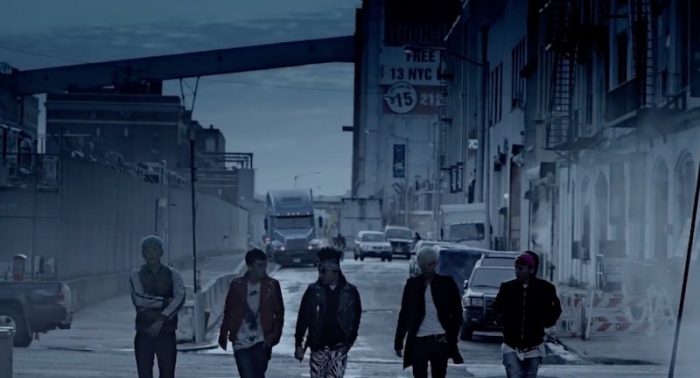 Видеоклип "Blue" BIGBANG стал восьмым клипом, который достиг отметки в 100 млн. просмотров