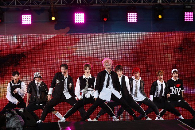 EXO, BLACKPINK, Red Velvet, Дэсон, NCT 127 и iKON на фестивале A-nation 2017 в Японии.