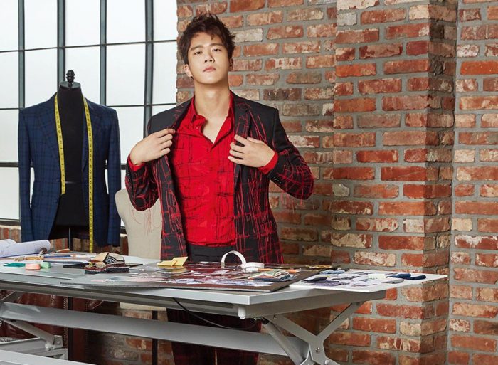 Ха Сок Джин в роли рекламной модели мебельного бренда "Luxury"