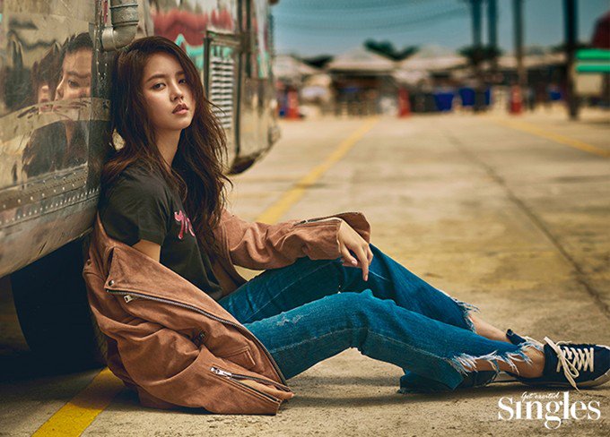 Ким Со Хён позировала для нового выпуска журнала "Singles"